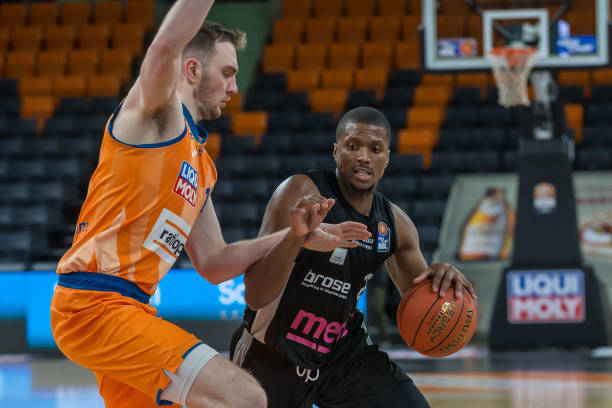 事组织方提 事组织方提