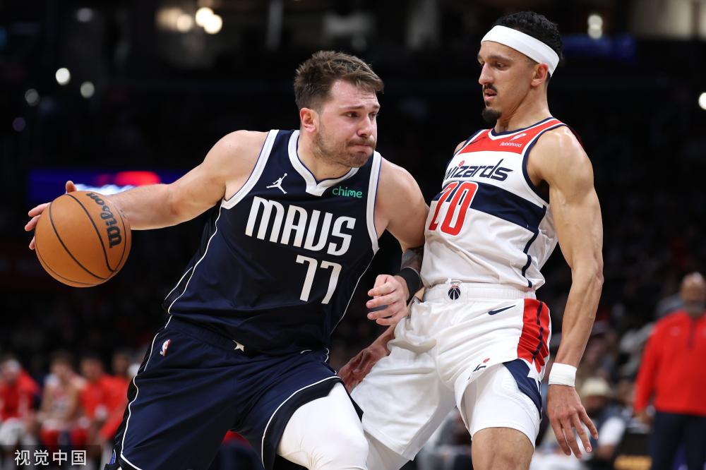 在这片台球 在这片台球