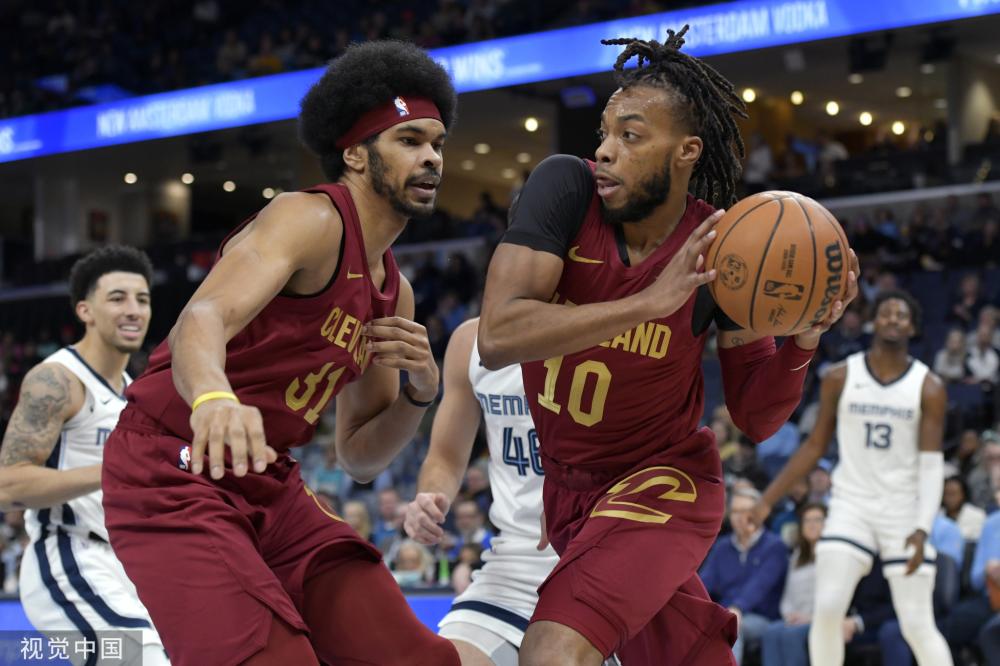 限于球场 限于球场